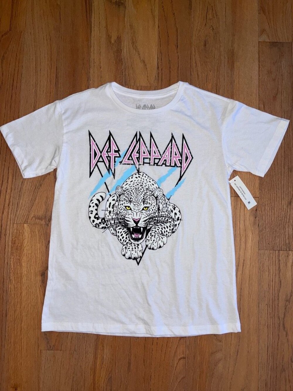 NWT Def Leppard Leopard Youth Graphic T-Shirt Large 10/12